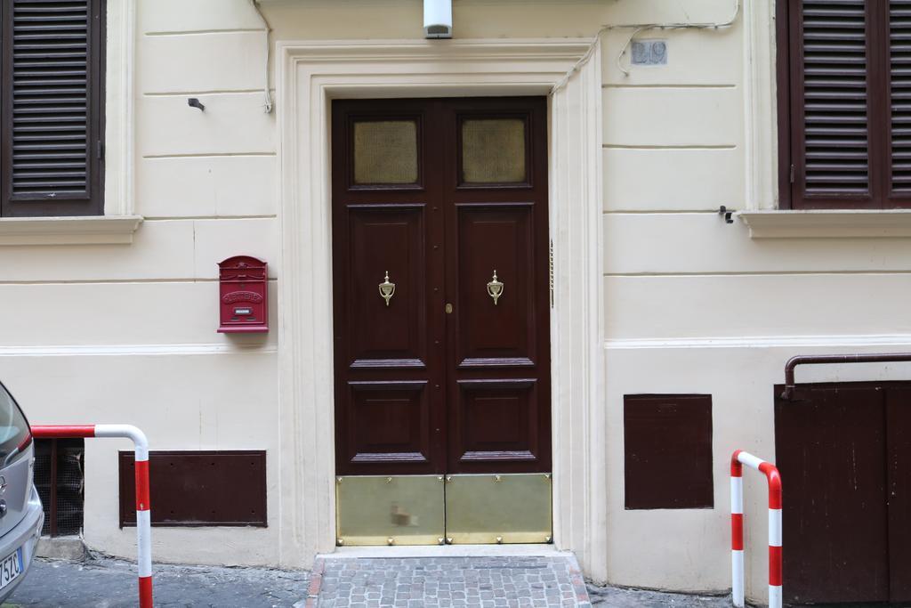 רומא Gianicolo'S Hill Suite Apartment מראה חיצוני תמונה